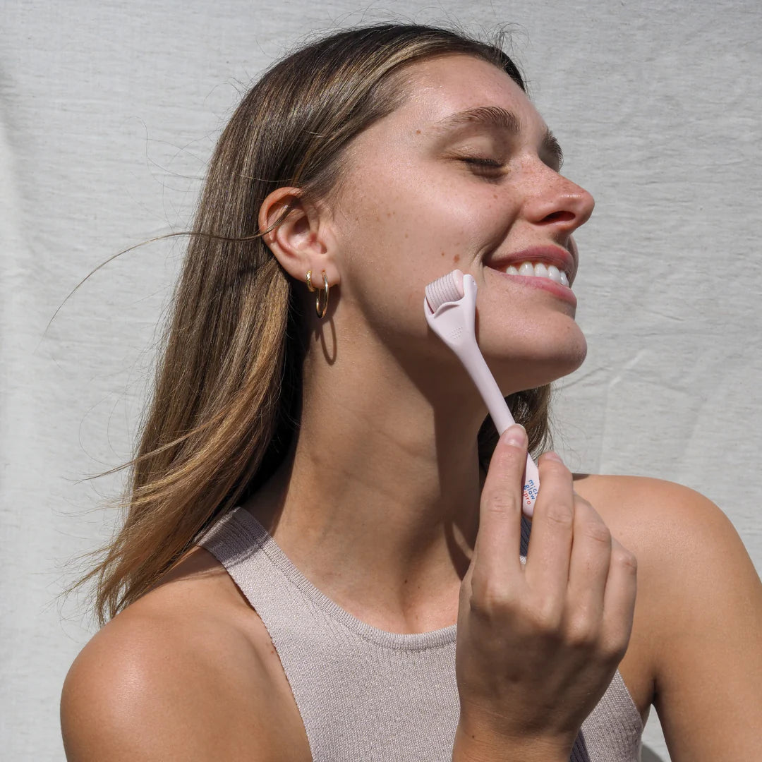 Micro Glow 0.5mm Biodegradable Derma Roller PRO