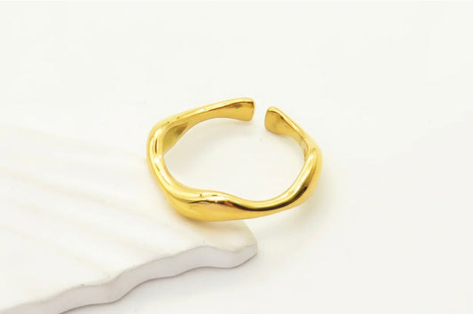 Stainless Steel Curved Ring - 18K Gold