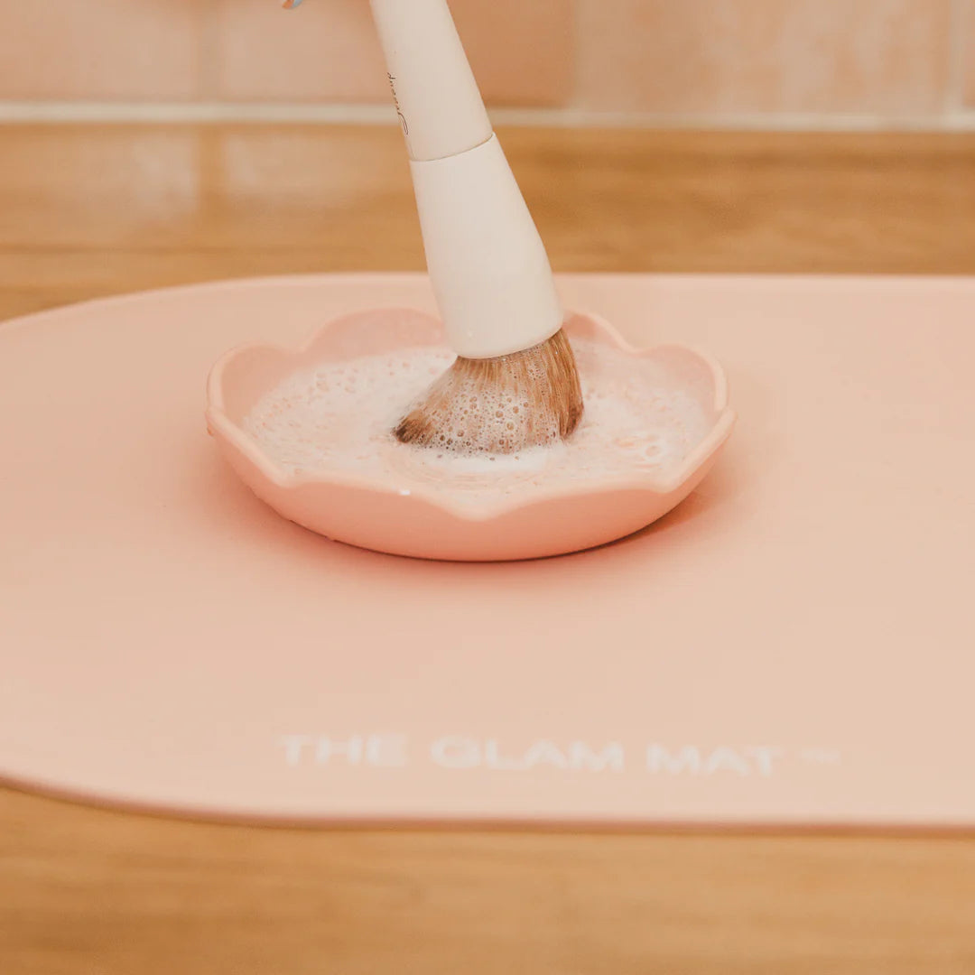 The Glam Brush Pad - Pastel Pink