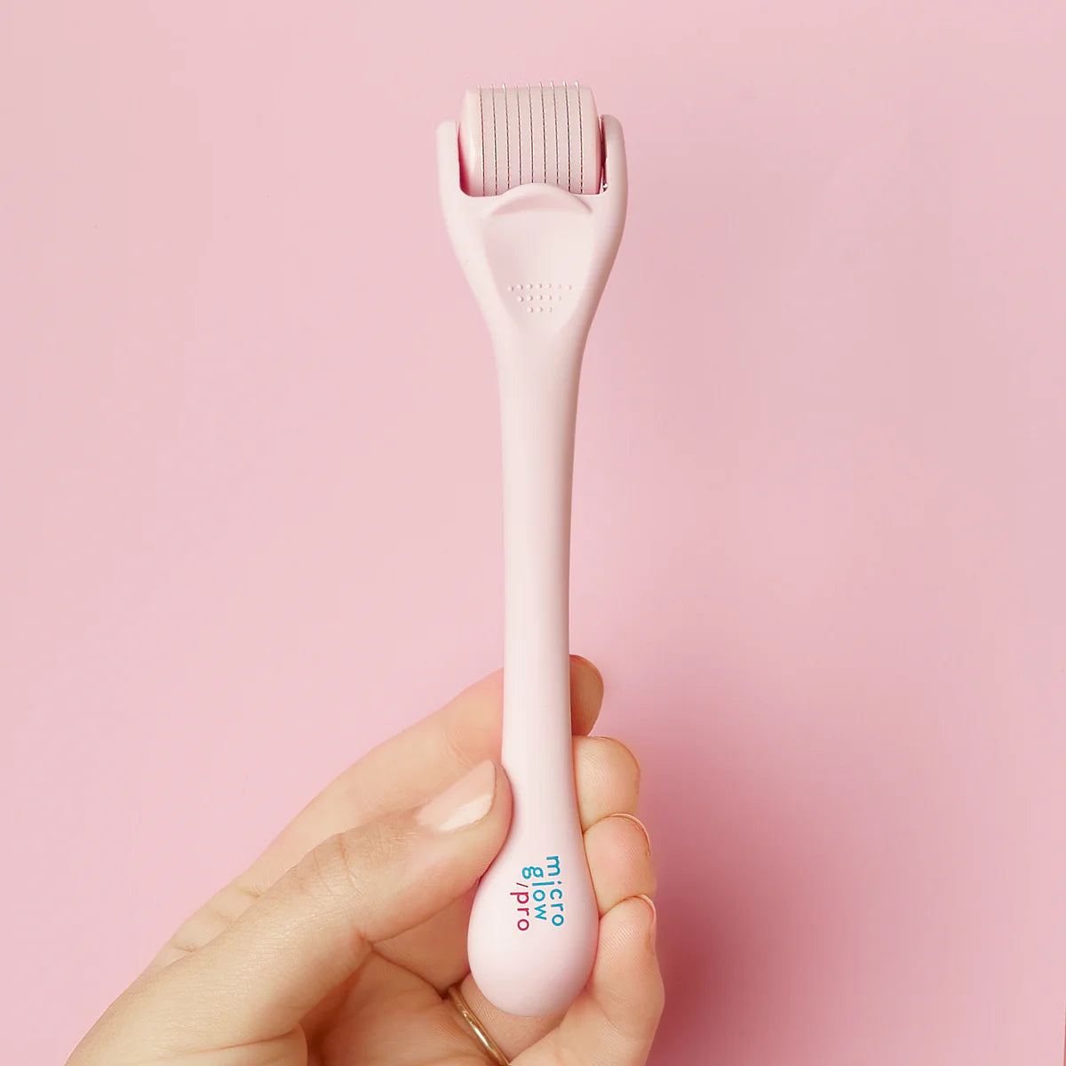 Micro Glow 0.5mm Derma Roller PRO